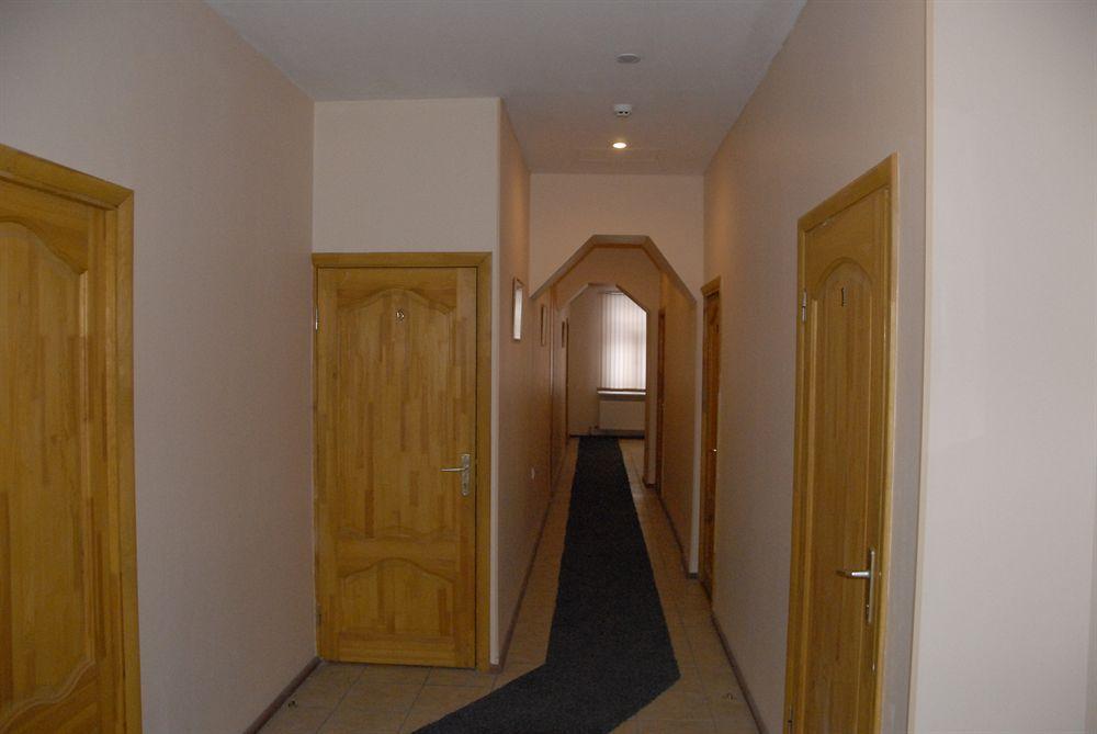 فندق Knights Court ريغا المظهر الخارجي الصورة